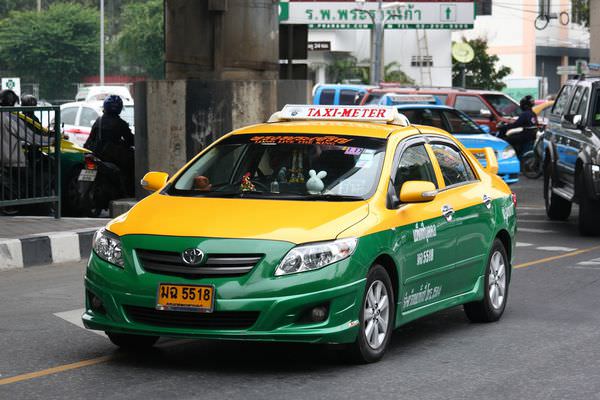 Taxi-meter_in_Bangkok_04